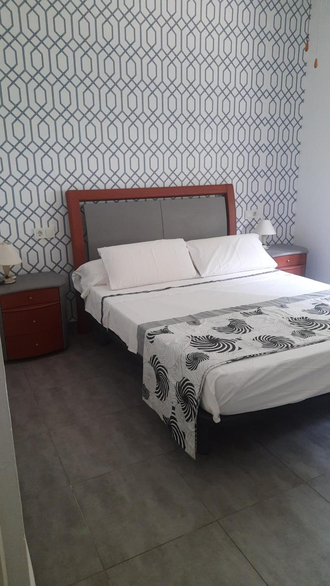 Chalet I Con Terraza En La Playa ซานเปรโดเดลปีนาตาร์ ภายนอก รูปภาพ
