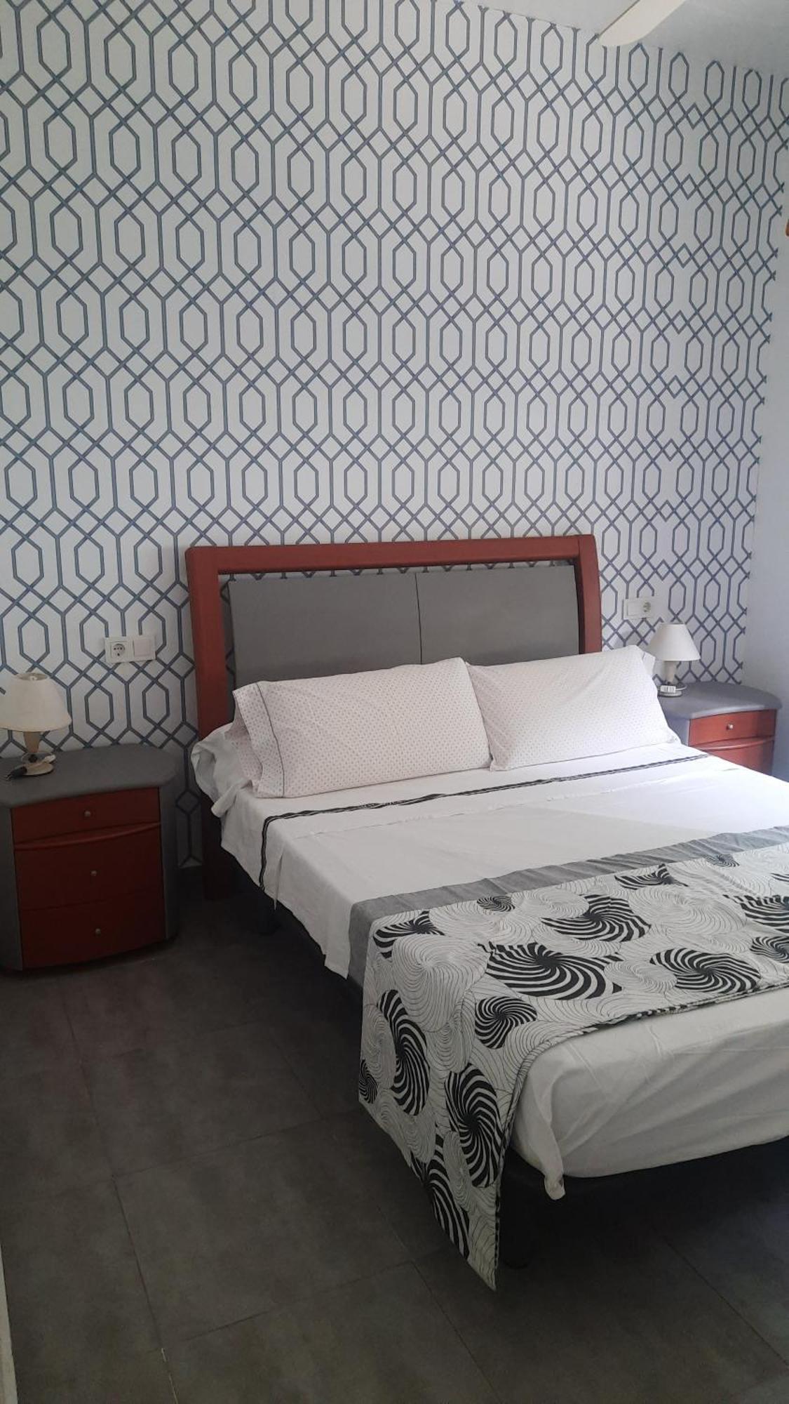 Chalet I Con Terraza En La Playa ซานเปรโดเดลปีนาตาร์ ภายนอก รูปภาพ